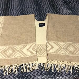 American Eagle Shawl Poncho Light Brown With Fringe
